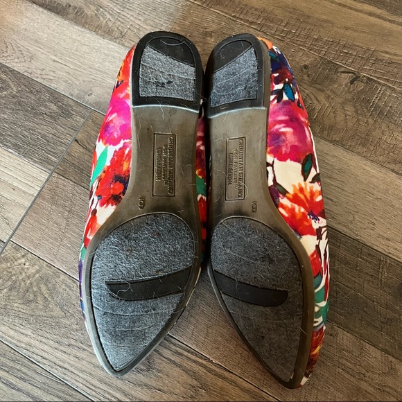Christian Siriano Floral Flats - Picture 5 of 6